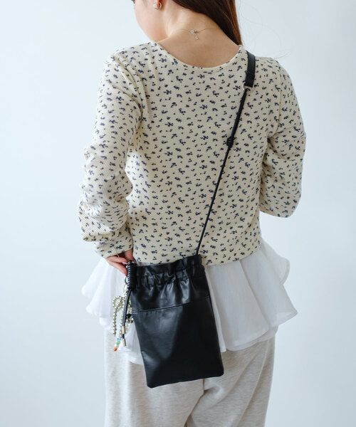 Kastane（カスタネ）の「【WEB限定】ミニポケットショルダーBAG（ショルダーバッグ・レディース・ブラック/ライトベージュ/ベビーピンク・FREE）」の5枚目の写真