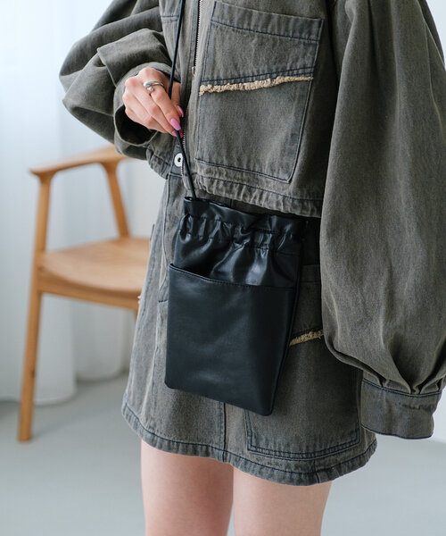 Kastane（カスタネ）の「【WEB限定】ミニポケットショルダーBAG（ショルダーバッグ・レディース・ブラック/ライトベージュ/ベビーピンク・FREE）」の8枚目の写真