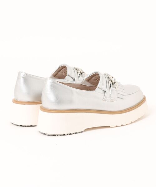 LUGG NAGG(ラグナグ)の「【maschietta】【3E】プラットフォームチェーンローファー【厚底】(ローファー・レディース・シルバー/オフホワイト/ブラック/ブラック×ブラック/ダークブラウン・S/M/L/LL)」の6枚目の写真