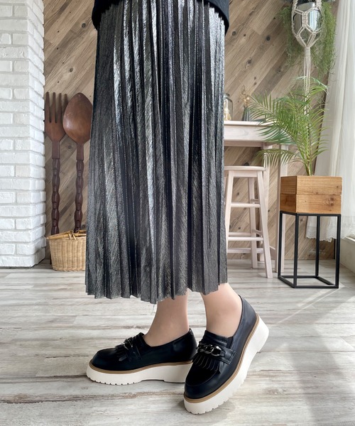 LUGG NAGG(ラグナグ)の「【maschietta】【3E】プラットフォームチェーンローファー【厚底】(ローファー・レディース・シルバー/オフホワイト/ブラック/ブラック×ブラック/ダークブラウン・S/M/L/LL)」の13枚目の写真
