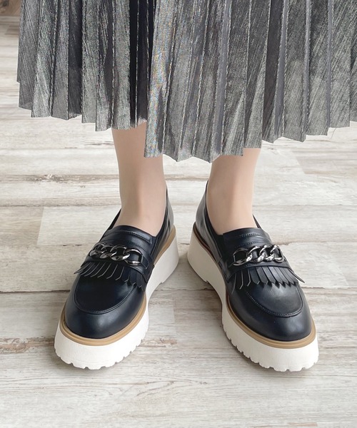 LUGG NAGG(ラグナグ)の「【maschietta】【3E】プラットフォームチェーンローファー【厚底】(ローファー・レディース・シルバー/オフホワイト/ブラック/ブラック×ブラック/ダークブラウン・S/M/L/LL)」の15枚目の写真