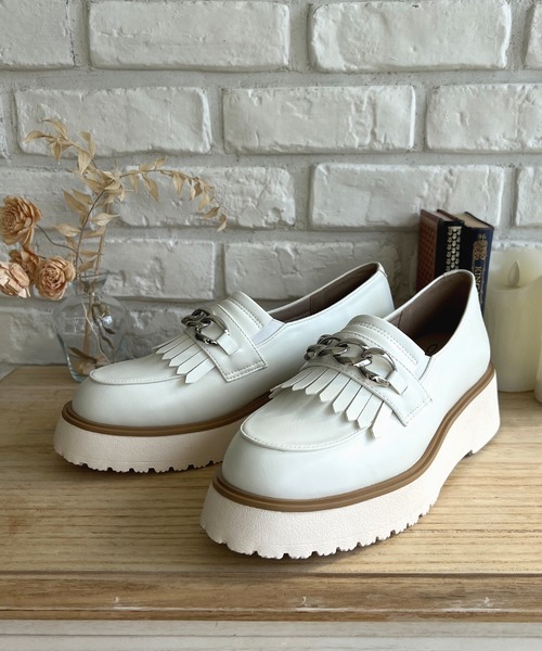 LUGG NAGG(ラグナグ)の「【maschietta】【3E】プラットフォームチェーンローファー【厚底】(ローファー・レディース・シルバー/オフホワイト/ブラック/ブラック×ブラック/ダークブラウン・S/M/L/LL)」の20枚目の写真