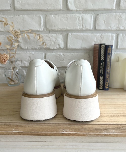 LUGG NAGG(ラグナグ)の「【maschietta】【3E】プラットフォームチェーンローファー【厚底】(ローファー・レディース・シルバー/オフホワイト/ブラック/ブラック×ブラック/ダークブラウン・S/M/L/LL)」の21枚目の写真