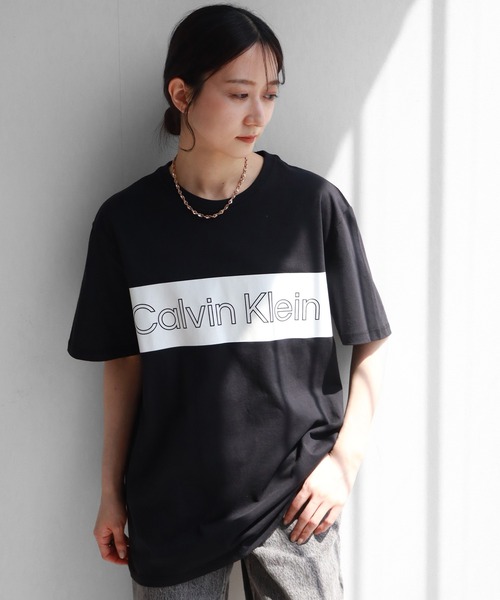 Calvin Klein(カルバン・クライン)の「【Calvin Klein/カルバンクライン】 ライン ロゴ クルーネック 半袖 Tシャツ(Tシャツ/カットソー・メンズ・ブラック/ホワイト・S/M/L/XL)」の16枚目の写真