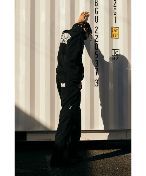BILLIONAIRE BOYS CLUB(ビリオネア・ボーイズ・クラブ)の「NYLON PULLOVER JACKET(ナイロンジャケット・メンズ・オリーブ/ブラック/チャコールグレー・X-LARGE/LARGE/MEDIUM)」の6枚目の写真