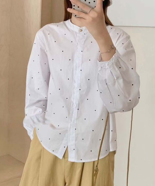 aimoha（アイモハ）の「バンドカラーボリュームスリーブシャツ（シャツ/ブラウス・レディース・ライトベージュ/ライトブルー/ホワイト系その他/ブルー/ピンク/ライトグリーン/ベージュ/ホワイト・FREE）」の2枚目の写真