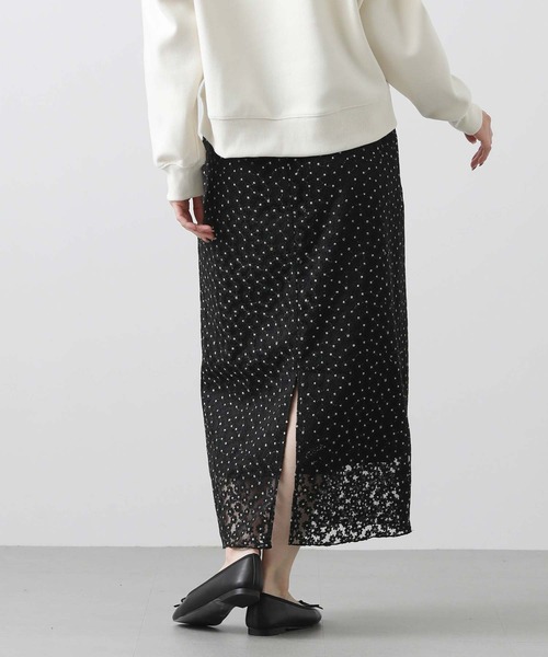 Gready Brilliant(グレディブリリアン)の「LU花刺繍タイトスカート(スカート・レディース・ブラック/オフホワイト・38)」の18枚目の写真