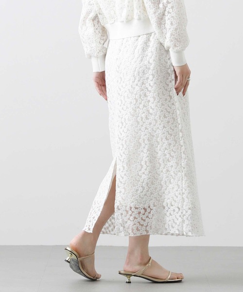 Gready Brilliant(グレディブリリアン)の「LU花刺繍タイトスカート(スカート・レディース・ブラック/オフホワイト・38)」の8枚目の写真