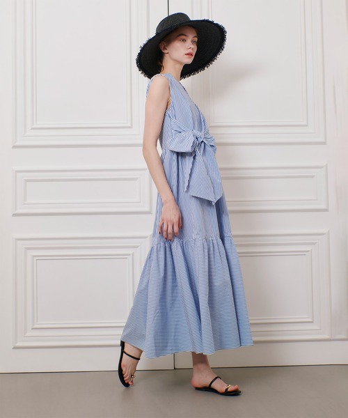 新品LOULOU WILLOUGHBY ストライプノースリーブワンピース　完売品 セール】【LOULOU WILLOUGHBY】ストライプリボンワンピース