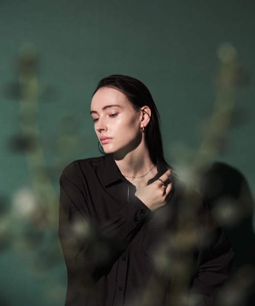 CIEL'AIR（シエルエアー）の「Ladder Race Shirt Dress（シャツワンピース・レディース・アイボリー/ブラック・MEDIUM/LARGE）」の12枚目の写真