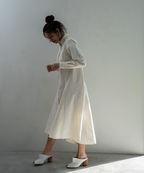 CIEL'AIR（シエルエアー）の「Ladder Race Shirt Dress（シャツワンピース・レディース・アイボリー/ブラック・MEDIUM/LARGE）」の10枚目の写真