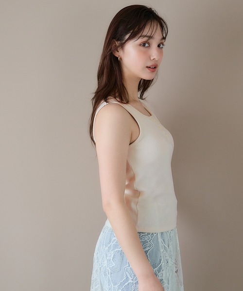 coca（coca）（コカ）の「【WEB限定セール】OUTBRAヘンリーネック風カップ付きタンクトップ（タンクトップ・レディース・ライトベージュ/その他1/ネイビー・S/M/L）」の15枚目の写真