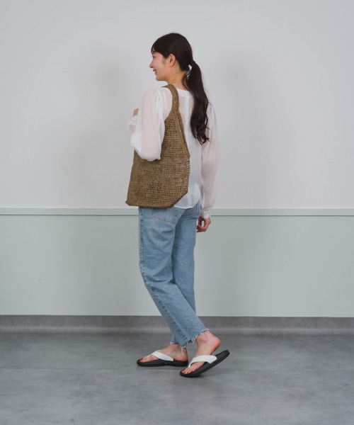 MADE IN MADA（メイドインマダ）の「【MADE IN MADA /メイドインマダ】かごバッグ　ラフィア トートバッグ（かごバッグ・レディース・チャコールグレー・FREE）」の12枚目の写真