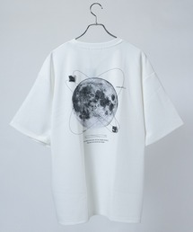 JOHN'S CLOSET（ジョンズクローゼット）の「【13】ムーン/フラワーグラフィック ビッグシルエット ポンチTシャツ（Tシャツ/カットソー・メンズ）」