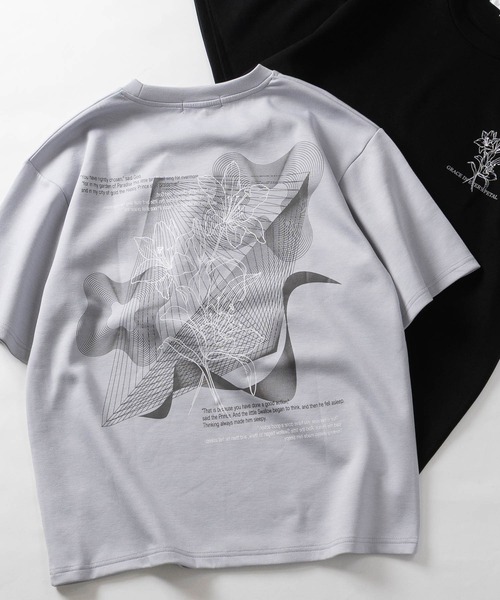 JOHN'S CLOSET(ジョンズクローゼット)の「【13】アソートフラワープリント ポンチTシャツ(Tシャツ/カットソー・メンズ・ホワイト系1/ホワイト系2/ホワイト系3/ブラック系2/ライトグレー系1/ライトグレー系3/ブラック系1/ブラック系3/ライトグレー系2/ブラック系その他3/ブラック系その他/ホワイト系その他2/ホワイト系その他3/ホワイト系その他/グレー系その他2/グレー系その他/ブラック系その他2/グレー系その他3・MEDIUM/LARGE)」の2枚目の写真