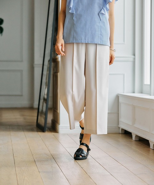 FOUND GOOD(ファウンドグッド)の「サラサラキレイクロップドP(その他パンツ・レディース・アイボリー/ブラック/グレー系8/ブルー系5・L/M/S)」の1枚目の写真