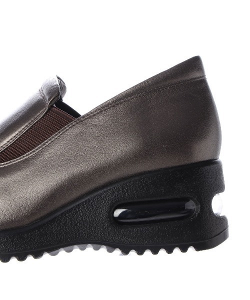 Atelier（アトリエ）の「【3E】エアークッションサイドゴアスリッポン（スリッポン・レディース・ゴールド×グレー/ブラック/ライトブラック/その他10/その他18・23.5cm/23cm/22.5cm/22cm/24.5cm/24cm）」の6枚目の写真