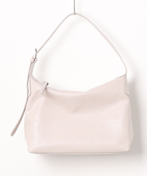 エーゼロ（エーゼロ）の「《牛革》スクエアショルダーバッグ（ショルダーバッグ・レディース・ブラック/グレイッシュベージュ・FREE）」の12枚目の写真