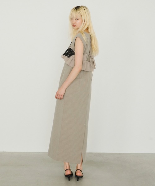 ANDRESD(アンドレスド)の「ピンストライプスリーブレスビスチェドレス / pinstripe sleeveless bustier dress(ドレス・レディース・グレー/ブラック/ベージュ・S/M/L)」の5枚目の写真