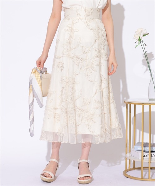 SWINGLE（スウィングル）の「刺繍エンブロイダリーチュールスカート（スカート・レディース・グレー系その他/ホワイト系その他2/ベージュ系その他2・MEDIUM/SMALL）」の13枚目の写真