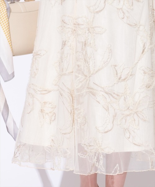 SWINGLE（スウィングル）の「刺繍エンブロイダリーチュールスカート（スカート・レディース・グレー系その他/ホワイト系その他2/ベージュ系その他2・MEDIUM/SMALL）」の15枚目の写真