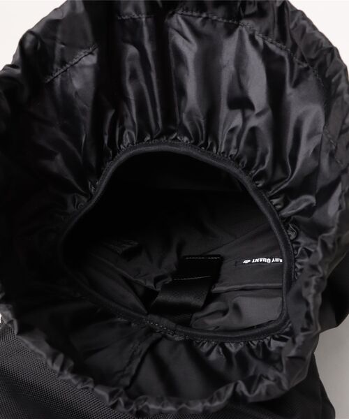 MARY QUANT（マリークワント）の「NEW ERA(R) × MARY QUANTフラップ リュック（バックパック/リュック・レディース・ブラック・FREE）」の16枚目の写真