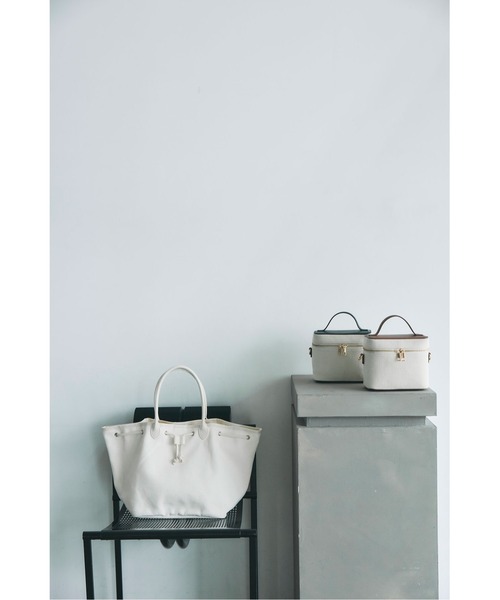 &. NOSTALGIA(アンドドットノスタルジア)の「キャンバストートバッグ(ハンドバッグ・レディース・アイボリー・FREE)」の3枚目の写真