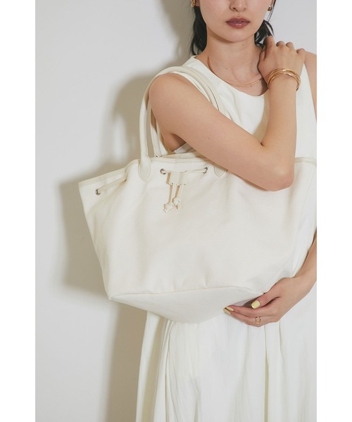 &. NOSTALGIA(アンドドットノスタルジア)の「キャンバストートバッグ(ハンドバッグ・レディース・アイボリー・FREE)」の7枚目の写真