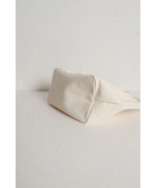 &. NOSTALGIA(アンドドットノスタルジア)の「キャンバストートバッグ(ハンドバッグ・レディース・アイボリー・FREE)」の12枚目の写真