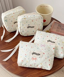 Pochi Pouch（ポチポーチ）の「Pochi Pouch/【２サイズ展開】キルティング ドット＆リボン柄 ジップ ポーチ（ポーチ・メンズ）」
