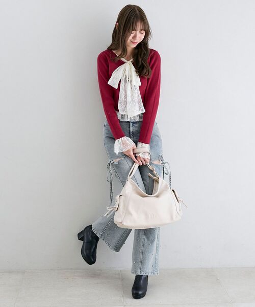 MAJESTIC LEGON(マジェスティックレゴン)の「サイドリボンショルダーバッグ(ショルダーバッグ・レディース・アイボリー/ブラック/ブラウン・FREE)」の4枚目の写真