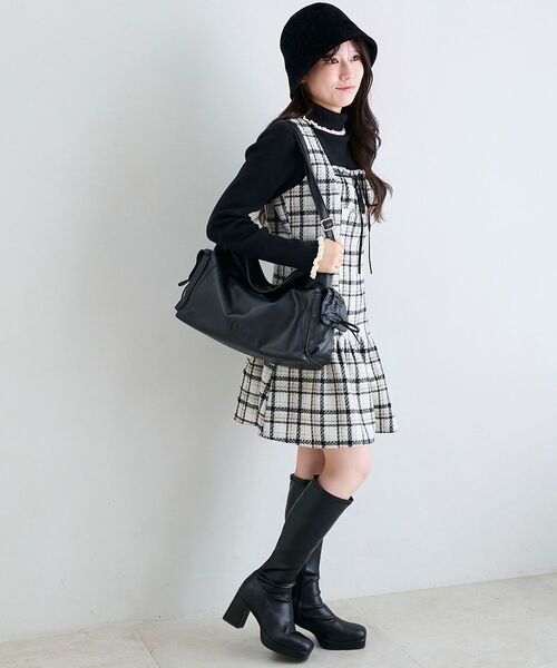 MAJESTIC LEGON(マジェスティックレゴン)の「サイドリボンショルダーバッグ(ショルダーバッグ・レディース・アイボリー/ブラック/ブラウン・FREE)」の12枚目の写真