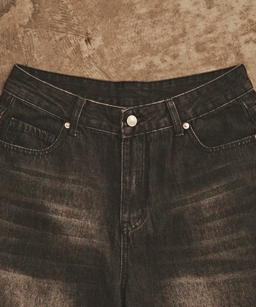 ALL RUNS(オールランズ)の「Faded denim half pants / 色落ち加工 デニムハーフパンツ メンズ 秋物 秋服 2026年秋冬(デニムパンツ・メンズ・ブラック/ブルー系2/ブルー系3/ブルー系1・L/M)」の5枚目の写真