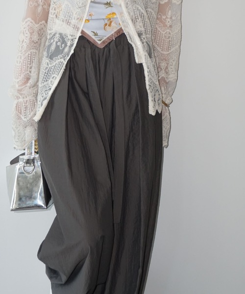 chuclla(チュクラ)の「テクスチャード ボリュームワイドパンツ chw25s085(その他パンツ・レディース・ダークグレー/ホワイト/ブラック・L/M)」の11枚目の写真