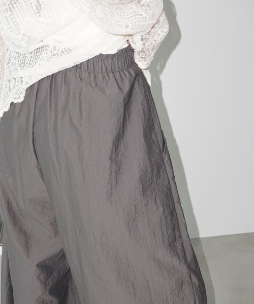 chuclla(チュクラ)の「テクスチャード ボリュームワイドパンツ chw25s085(その他パンツ・レディース・ダークグレー/ホワイト/ブラック・L/M)」の15枚目の写真