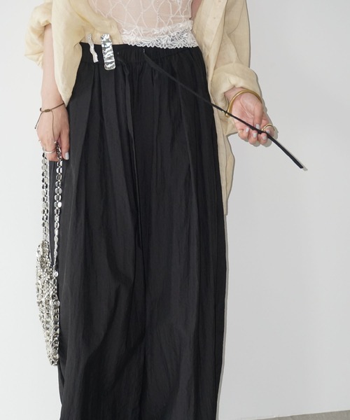 chuclla(チュクラ)の「テクスチャード ボリュームワイドパンツ chw25s085(その他パンツ・レディース・ダークグレー/ホワイト/ブラック・L/M)」の20枚目の写真