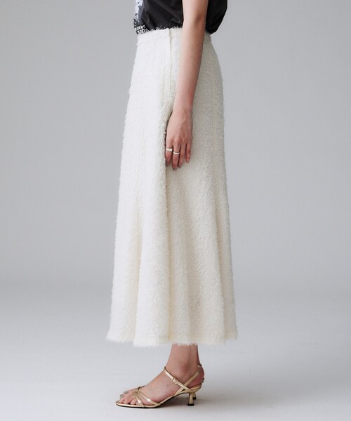 UNTITLED(アンタイトル)の「【セットアップ可/後ろウエストゴム】フェザーマーメイドスカート(スカート・レディース・アイボリー/ブラック・00/01/02/03/04/42/44/46/48/50)」の16枚目の写真