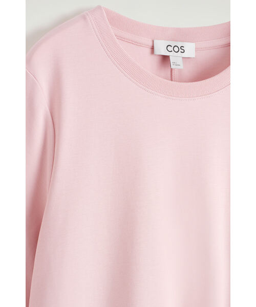 COS（コス）の「AラインTシャツミニドレス（ワンピース・レディース・ライトピンク・XS/L/S/M）」の6枚目の写真