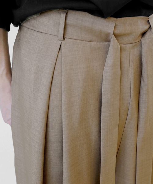 minsobi（ミンソビ）の「タックストラップワイドパンツ（その他パンツ・メンズ・ダークネイビー/ベージュ・FREE）」の14枚目の写真