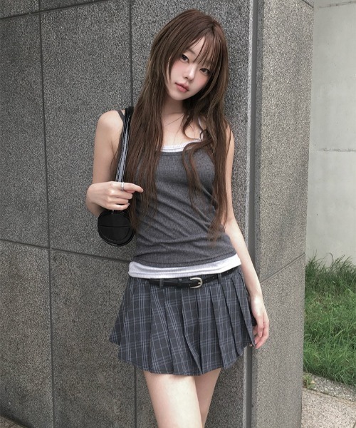 anyonemore(エニワンモア)の「ベルト付きチェックミニプリーツスカート(スカート・レディース・チャコール・LARGE/MEDIUM)」の9枚目の写真