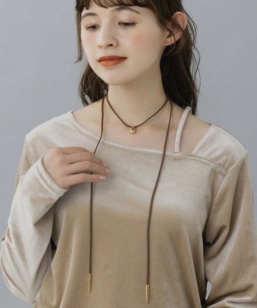 LA MUe（ラミュー）の「【LA MUE】メタルドロップ コードチョーカー（チョーカー・レディース・ゴールド・FREE）」の2枚目の写真