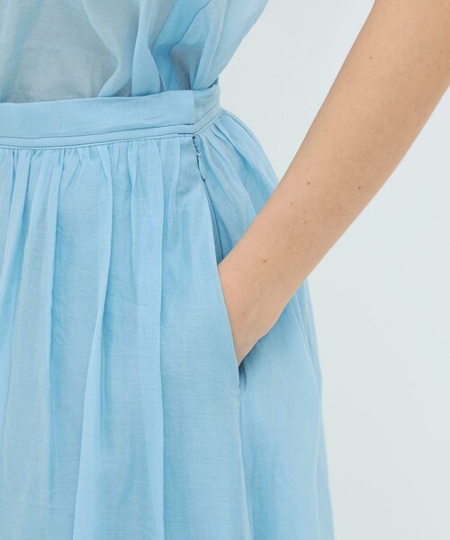 caban（キャバン）の「コットンシルクオーガンジー ロングスカート（スカート・レディース・ライトブルー/ネイビー・S/XS）」の6枚目の写真