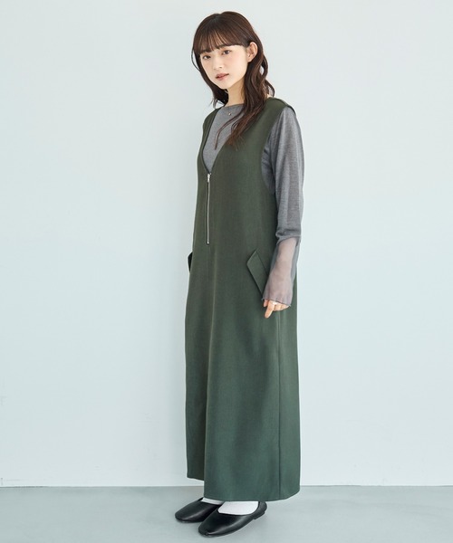 mil(ミル)の「サイドポケットVネックワンピース【588064】(ジャンパースカート・レディース・ブラック/カーキ/ダークベージュ・XS/S)」の10枚目の写真