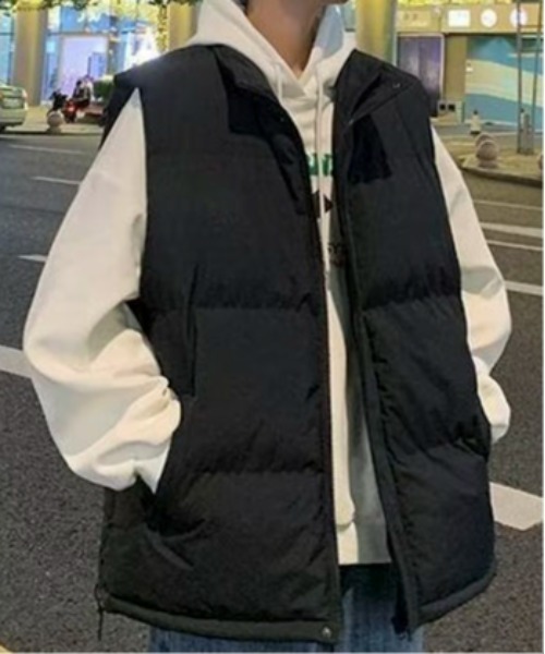 link lot(リンクロット)の「シンプルデザインスタンドネックパテッドベスト(ダウンベスト・メンズ・ブラック/アイボリー・M/L)」の8枚目の写真