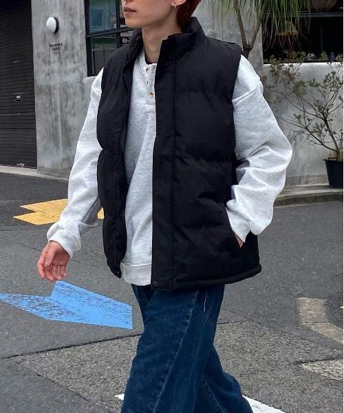 link lot(リンクロット)の「シンプルデザインスタンドネックパテッドベスト(ダウンベスト・メンズ・ブラック/アイボリー・M/L)」の20枚目の写真