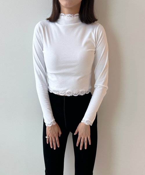 EDIT. FOR LULU(エディットフォールル)の「《追加》レーストリムハイネックトップ(Tシャツ/カットソー・レディース・ブラック系その他/ホワイト・FREE)」の1枚目の写真