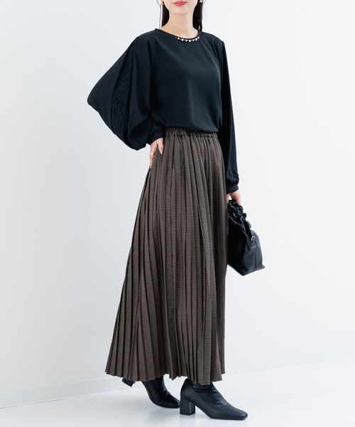 ANNA LUNA(アンナルナ)の「【ANNA LUNA】袖の スリット からのぞく レース がポイントの 上品ブラウス!(Tシャツ/カットソー・レディース・オフホワイト/ブラック/ベージュ・MEDIUM)」の7枚目の写真