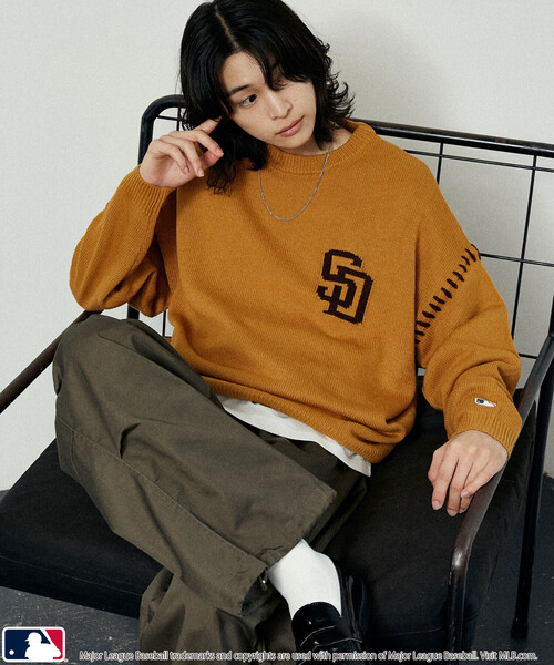 PUBLUX(パブリュクス)の「MLB/メジャーリーグベースボール 別注 STITCH KNIT PULLOVER/ステッチニットプルオーバー(限定展開)(ニット/セーター・メンズ・アイボリー/ブラック/アッシュグレー/ネイビー/マスタード・SMALL/MEDIUM/LARGE)」の10枚目の写真