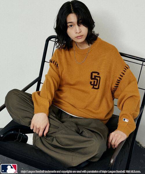 PUBLUX(パブリュクス)の「MLB/メジャーリーグベースボール 別注 STITCH KNIT PULLOVER/ステッチニットプルオーバー(限定展開)(ニット/セーター・メンズ・アイボリー/ブラック/アッシュグレー/ネイビー/マスタード・SMALL/MEDIUM/LARGE)」の18枚目の写真