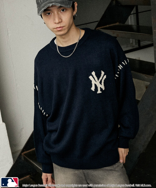 PUBLUX(パブリュクス)の「MLB/メジャーリーグベースボール 別注 STITCH KNIT PULLOVER/ステッチニットプルオーバー(限定展開)(ニット/セーター・メンズ・アイボリー/ブラック/アッシュグレー/ネイビー/マスタード・SMALL/MEDIUM/LARGE)」の21枚目の写真